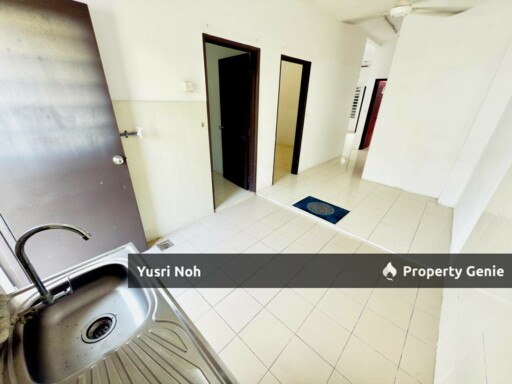 Storey Terrace Jalan Tanjung Sauh Seksyen 30, Shah Alam Selangor