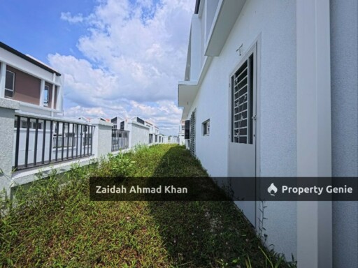 End Lot Double Storey Terrace Aderyn Setia Alam Sari Kajang