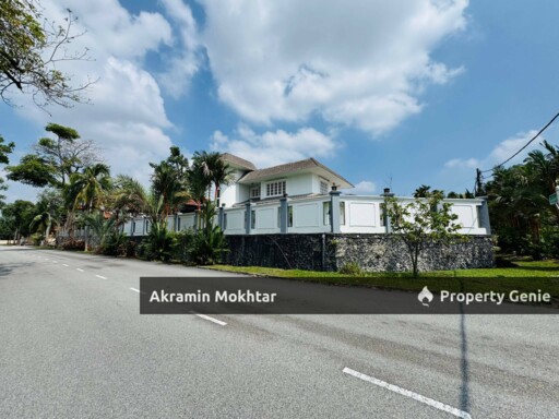 CORNER LOT Bungalow House 2 Storey Seksyen 6 Shah Alam Selangor