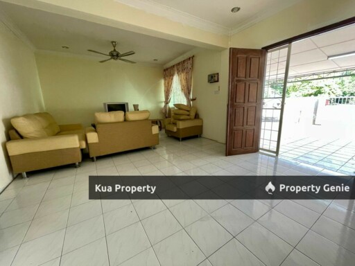 Double Storey Terrace Intermediate For Sale! at Everbright Estate