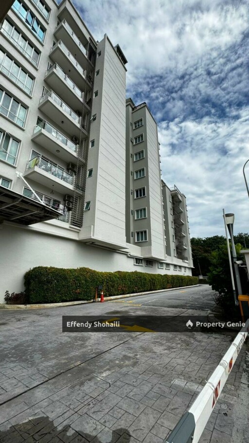 8 PETALING CONDO SRI PETALING