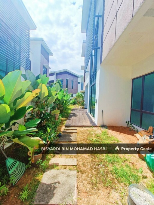 2 STOREY SEMI DETACHED @ CITRA JALAN PANGLIMA AWANG, ALAM IMPIAN, SHAH ALAM.
