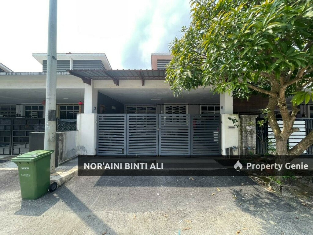 RUMAH TERES SETINGKAT @ PERUMAHAN PADANG MAJU, KG PADANG, KUANTAN