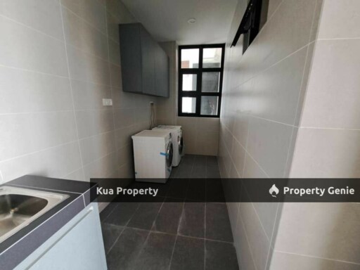 D'Ryx Penthouse Unit For SALE