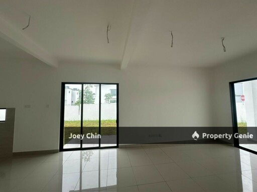 Adda Heights 2 Storey Corner Unit