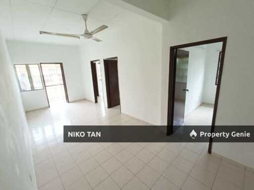Jelatang Shop Apartment Renovated, Taman Cahaya Kota Puteri , Masai For Sale
