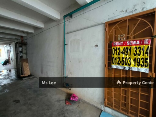 Pangsapuri Taman Mesra / Taman Klang Indah Apartment, Klang - 3rd Floor Top Floor