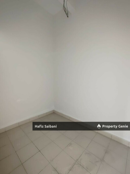 End Lot Double Storey Terrace D' Kayangan Sekyen 13 Shah Alam