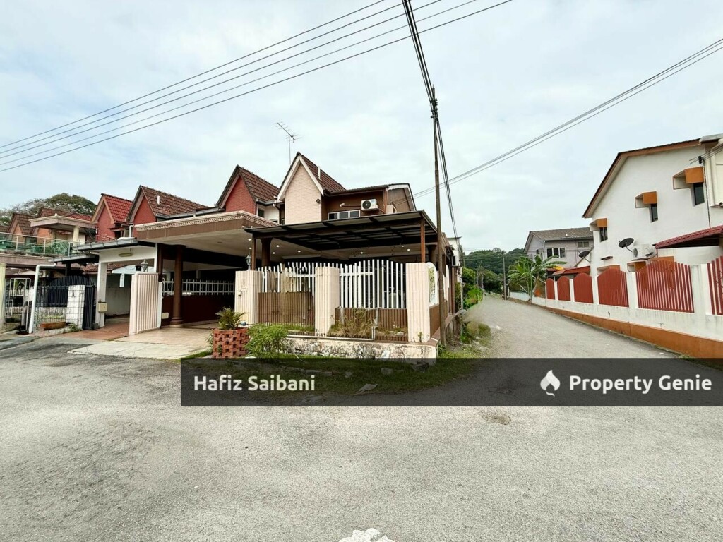 Endlot  Double Storey Taman Sri Andalas Klang