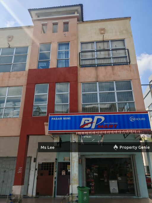 Renovated Corner 1st Floor Shop Office-Taman Bayu Perdana @ Klang-Ready Now