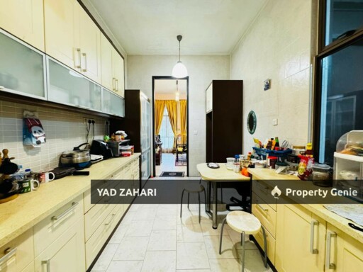 Lagenda 1, Bukit Jelutong, Shah Alam | 2-Storey Superlink 5 Bedrooms | RM2.1M - Extended Kitchen, Facing Open & Extra Land