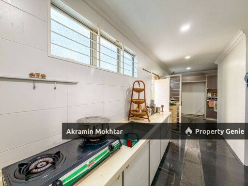 CORNER LOT, FREEHOLD, FACING OPEN & RENOVATED | Double Storey Terrace Putra Bahagia, Putra Heights