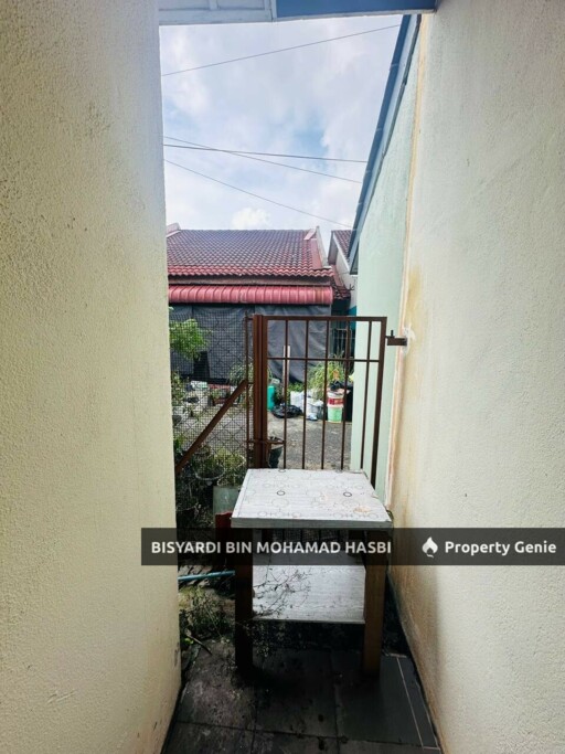 Facing Open Single Storey Terrace Desa Pinggiran Putra, Dengkil (Near Putrajaya)