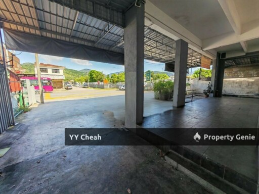 Jelapang Ipoh, Main Road - Bungalow Shop, Many Car Parks Available