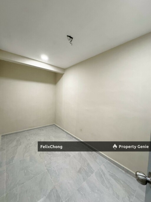 Taman Muhibbah 2 Sty Low Cost,Jalan Jambu Air,Kulai,Renovated,Extend