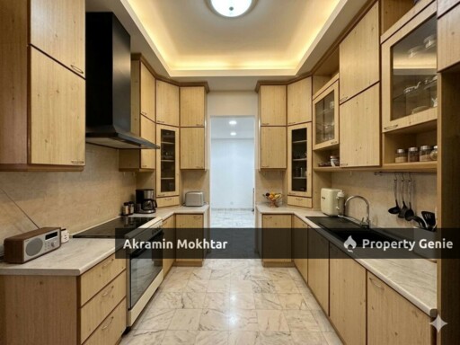 Fully Renovated & 1 Covered Parking | Sri Alam Condominium, Seksyen 13 Shah Alam Selangor
