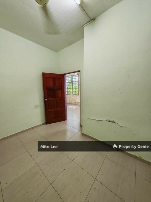 Taman Maryani Segamat Corner Lot for Sale!!