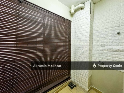 Freehold, Renovated, Partially Furnished & 1 Parking | Kristal Villa Condominium, Kajang 2