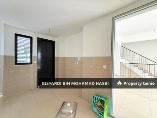 CORNER LOT (TYPE A4) KLCC VIEW 3 STOREY SUPERLINK HOUSE EAST 57, RESIDENSI LAMAN TIMUR DESA MELAWATI, KL