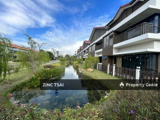 2 Storey Corner Lot Terrace @ Setia Warisan Tropika {Save RM 379,900} 5 mins Drive to Salak Tinggi ERL Station