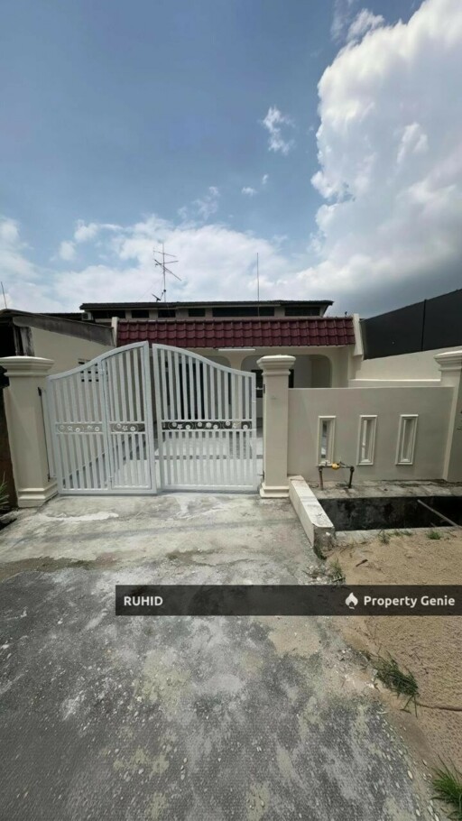 Fully Renovated Single Storey Terrace House For Sale @ Taman Johor Jaya, Johor Bahru