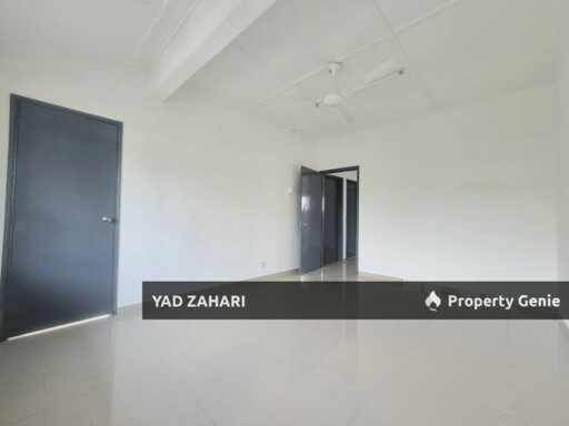 Seksyen 10, Shah Alam | 2-Storey Terrace 4 Bedrooms | RM649K - Refurbished, Facing Open & Renovated