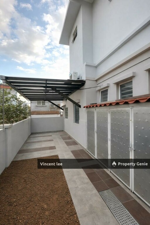 Taman Bukit Serdang , Serdang, Seri Kembangan, 2 Storey Semi-D, Freehold, Renovated Condition