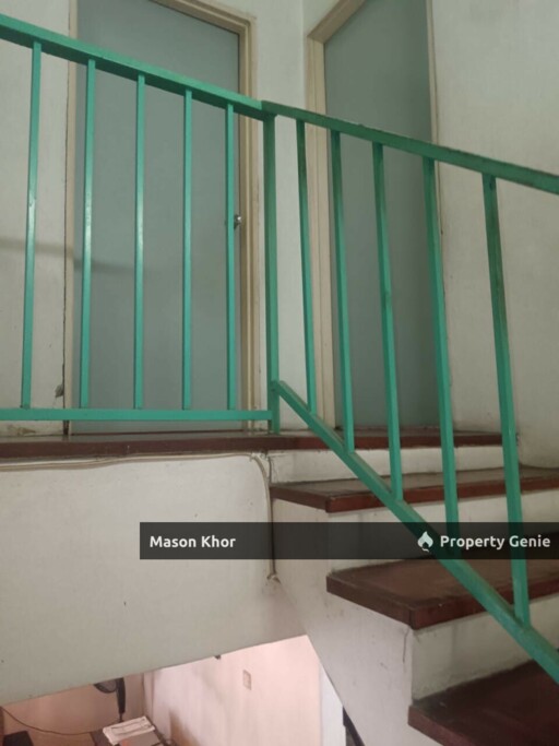 TAMAN NIRWANA 2-STOREY TERRACE 1098sf PARTIALLY RENO ALMA