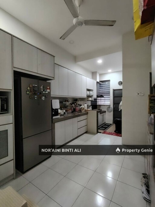 RUMAH TERES SETINGKAT DI KG PADANG PERMAI KUANTAN