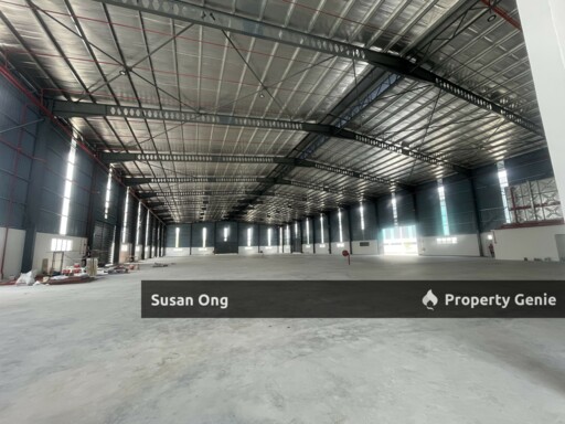 Rent-Puncak Alam-brand new-Semi D factory-with loading bays
