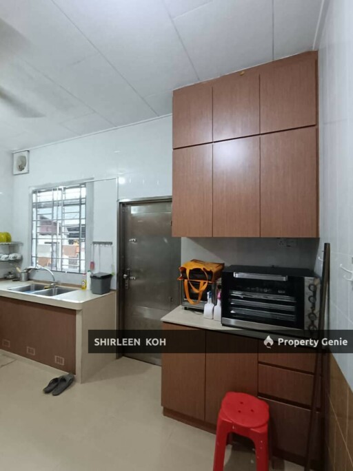 Room for rent at Taman Pelangi @ Johor  Bahru