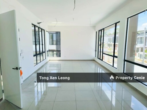 2 Storey Semi-D For Sale @ Country Villas Resort !! Brand New Unit !!