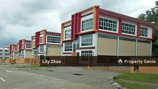 2 Storey Semi Detached Warehouse / Showroom / Office for Sale, 2,400 Sf, Golden Hill, Inanam