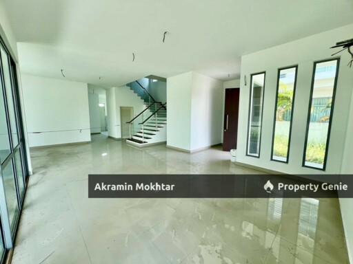 FREEHOLD & NEW | Bungalow 2 Storey Frangipani Villas, Kota Seriemas, Nilai.