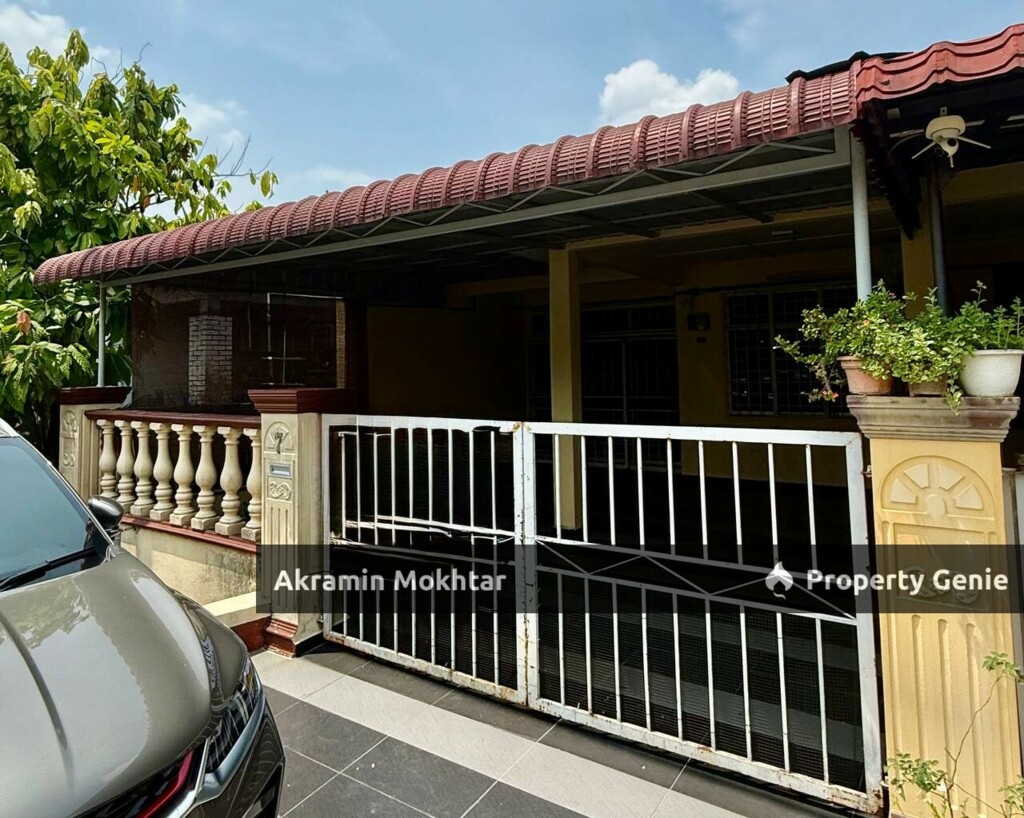 Freehold & Facing Open | 1 Storey Terrace Bandar Rinching, Semenyih.