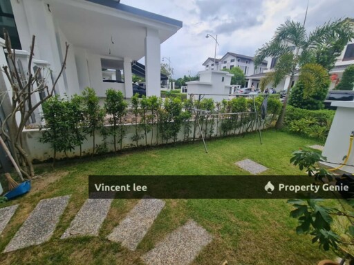 Tenderfield Eco Majestic Semenyih Semi-D Cluster 32X70 Renovated Condition