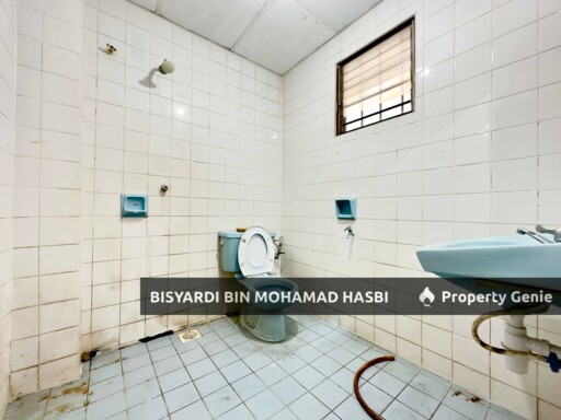 HOT LOCATION‼️ & SPACIOUS UNIT‼️ Double Storey Jalan Turmalin, Seksyen 7 Shah Alam.