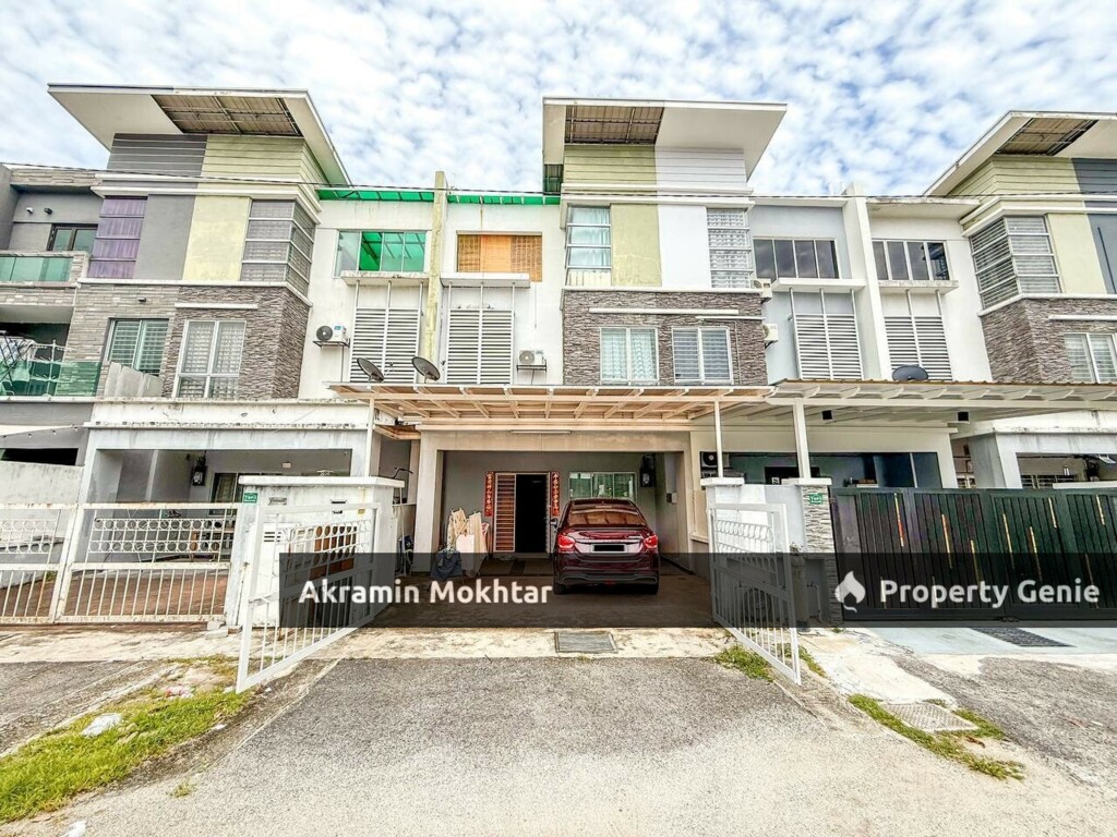 Freehold & Facing Open | 3-Storey Terrace Taman Sri Putra 3, Sungai Buloh