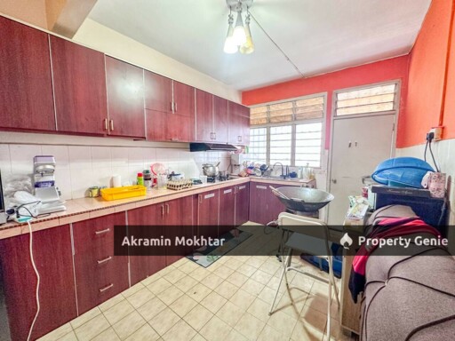End Lot & Renovated | 2 Storey Terrace Taman Mawar 2, Bandar Baru Salak Tinggi.