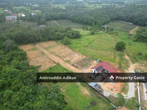 Beranang Lot Bungalow Kampung Sesapan