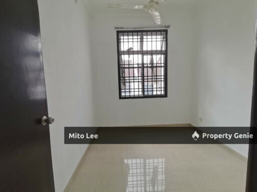 Setia Indah Double Storey House For Rent!!
