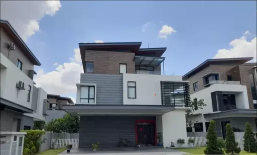 Long Branch Residence