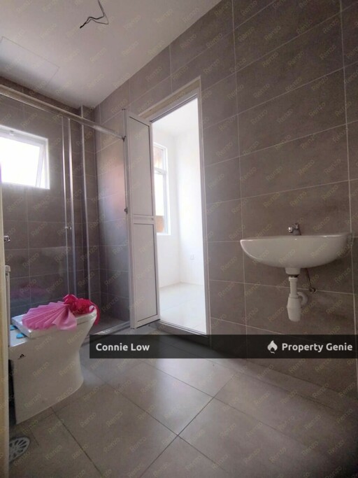 New Double Storey Terrace House Menglembu Ipoh, Perak Chinese Area Walking Distance to Shops