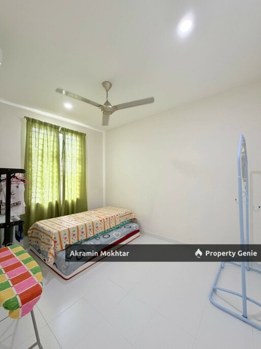 FREEHOLD, PARTIALLY FURNISHED & TANAH LUAS 107×80 | 1 Storey Bungalow, Mahkota Hills, Seksyen 18 Bandar Tasik Senangin, Lenggeng