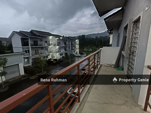 Townhouse Suci Bandar Ainsdale