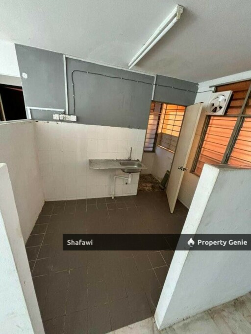 PUCHONG PERDANA SEROJA APARTMENT NEAR PUTRAJAYA