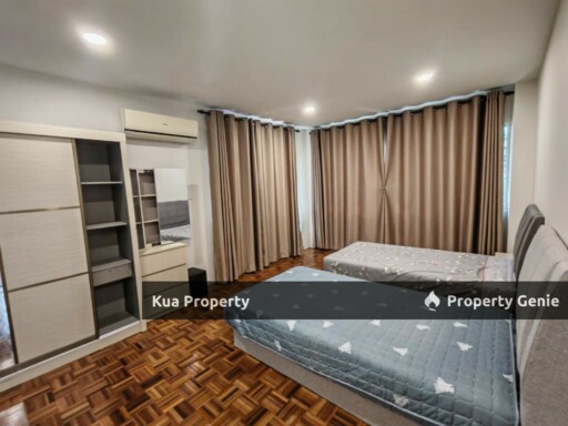 Central Court Apartment (Corner Unit) FOR RENT/SALE! Located at Jalan Central, Padungan
