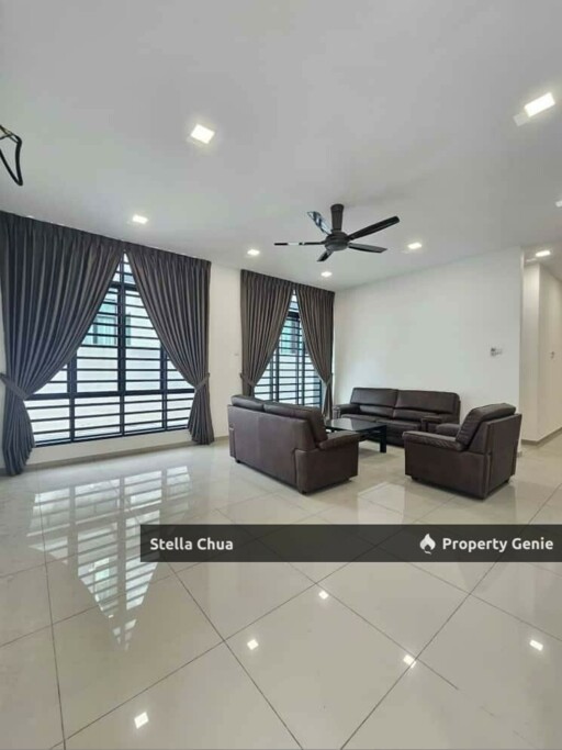 🏡Cluster House for RENT 📍Jalan Austin Duta 3/x