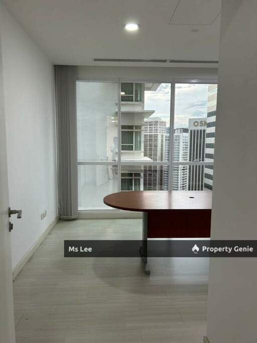 Binjai 8 @ KLCC - SOHO Dual keys, Good for investment Roi 4.6%, Sale below bank value Rm200k