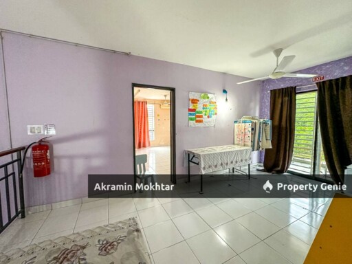 Freehold | 2 Storey CORNER LOT TAMAN SEMENYIH PARKLANDS, BERANANG